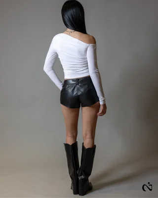REMERA ANUBIS - Vista 3