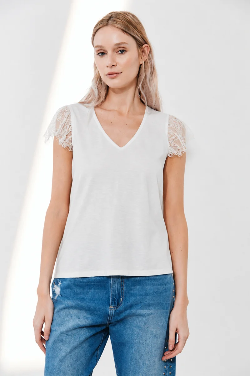Remera Carrey