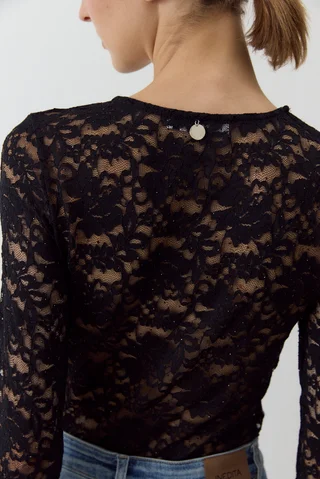 Remera Uchis - Vista 5