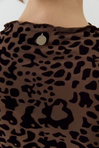 Remera Petras - Vista 4