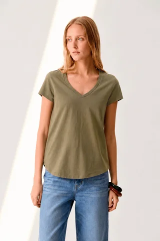 Remera Bobby - Vista 2