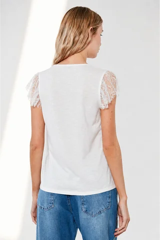 Remera Carrey - Vista 3