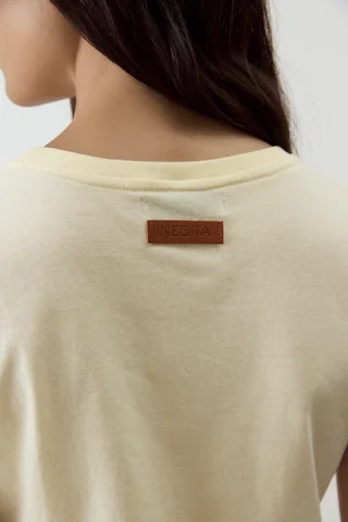 Remera Gwen - Vista 5