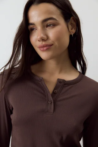 Remera Jason - Vista 3