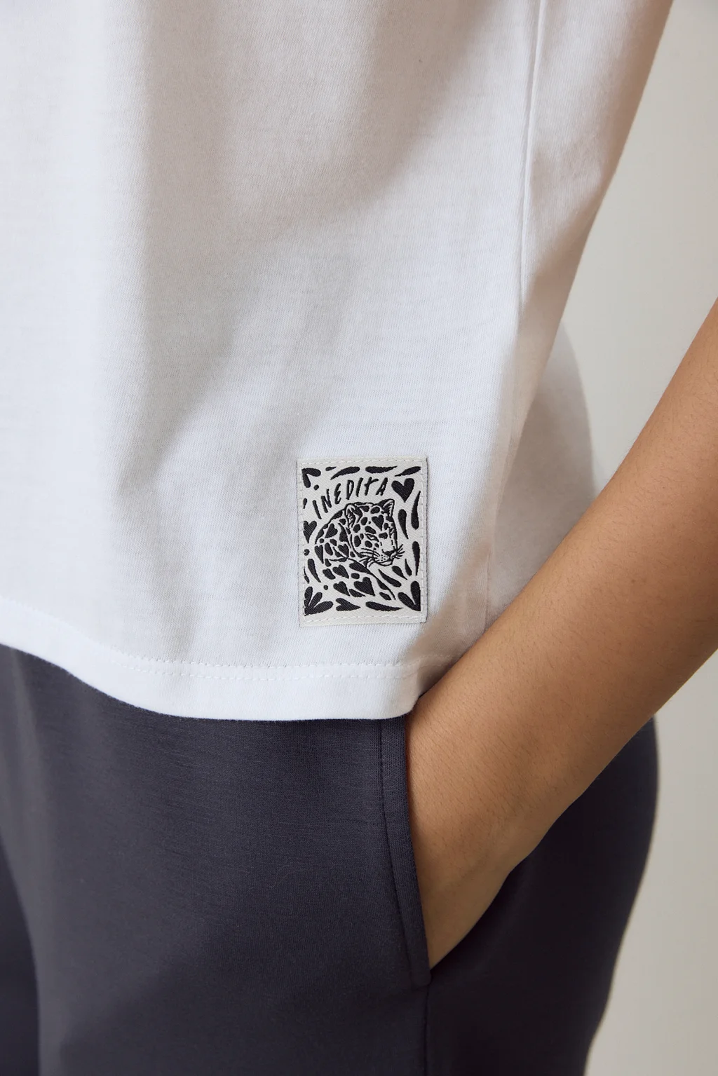Remera Meghan