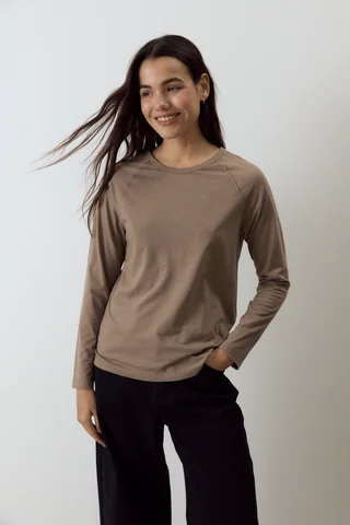 Remera Sivan - Vista 1