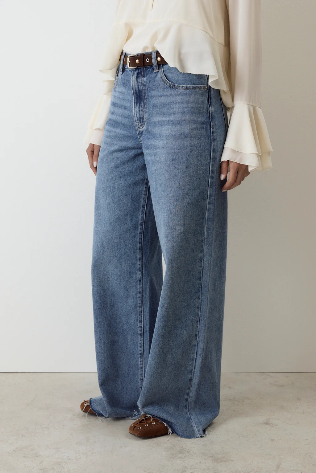 Wide Leg Buckley