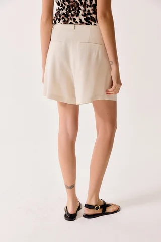 Short Eupatorio - Vista 3