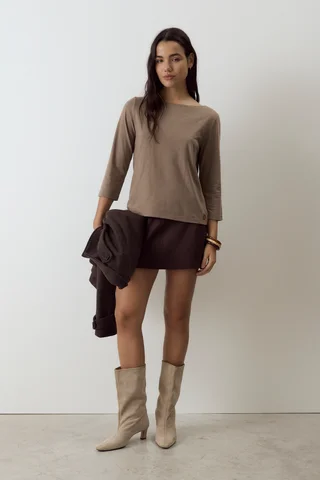 Remera Lucy - Vista 2