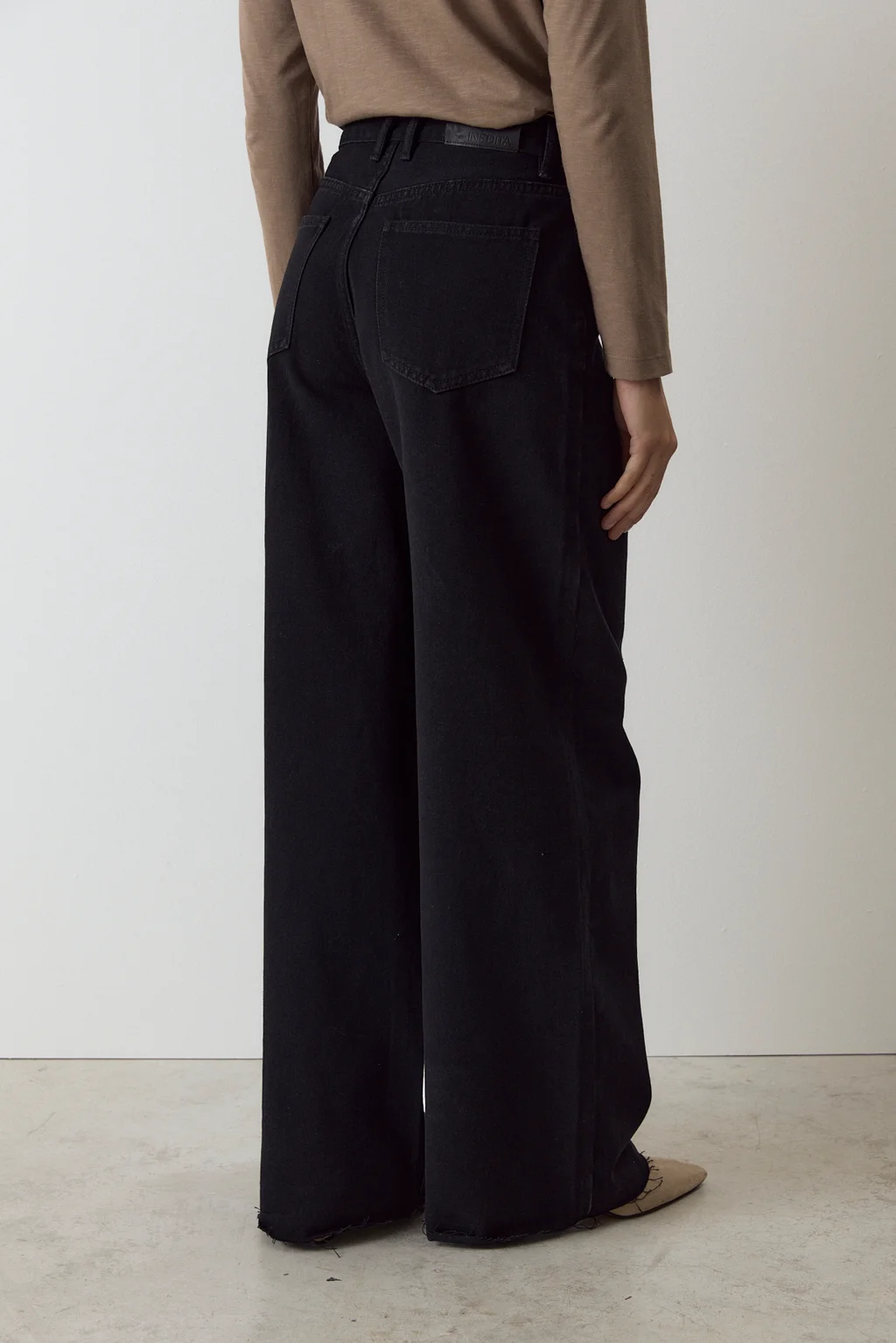 Wide Leg Buckley