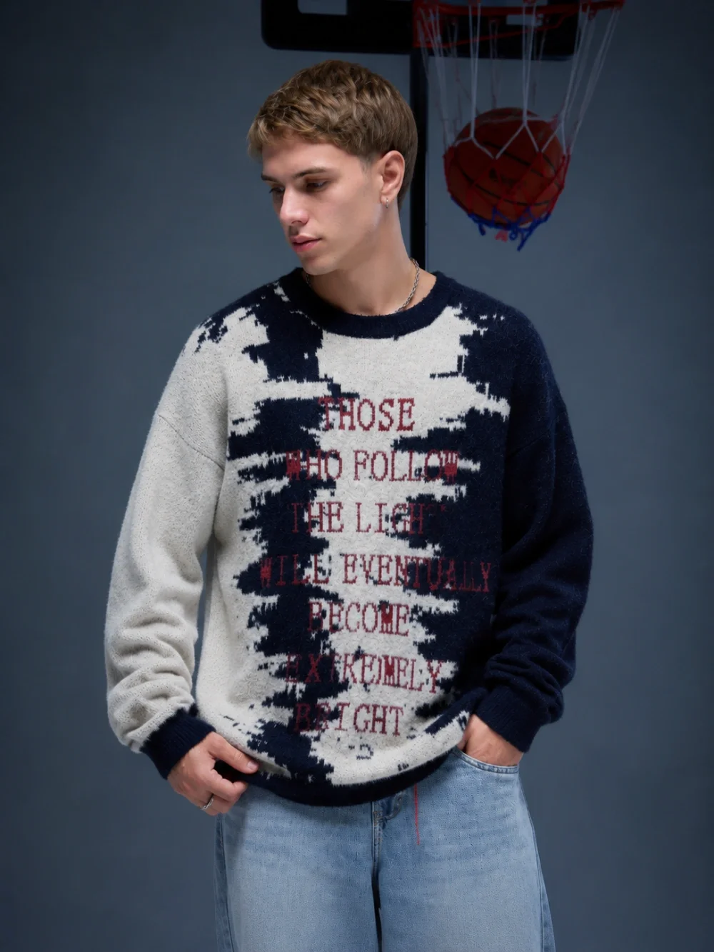 60804 - SWEATER CON LETRA BORDO