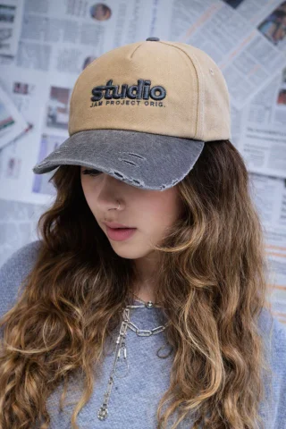 7035 - GORRO VISERA STUDIO - Vista 3