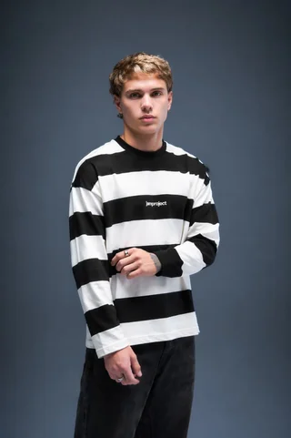 60200 - REMERA RAYADA M/L - Vista 1