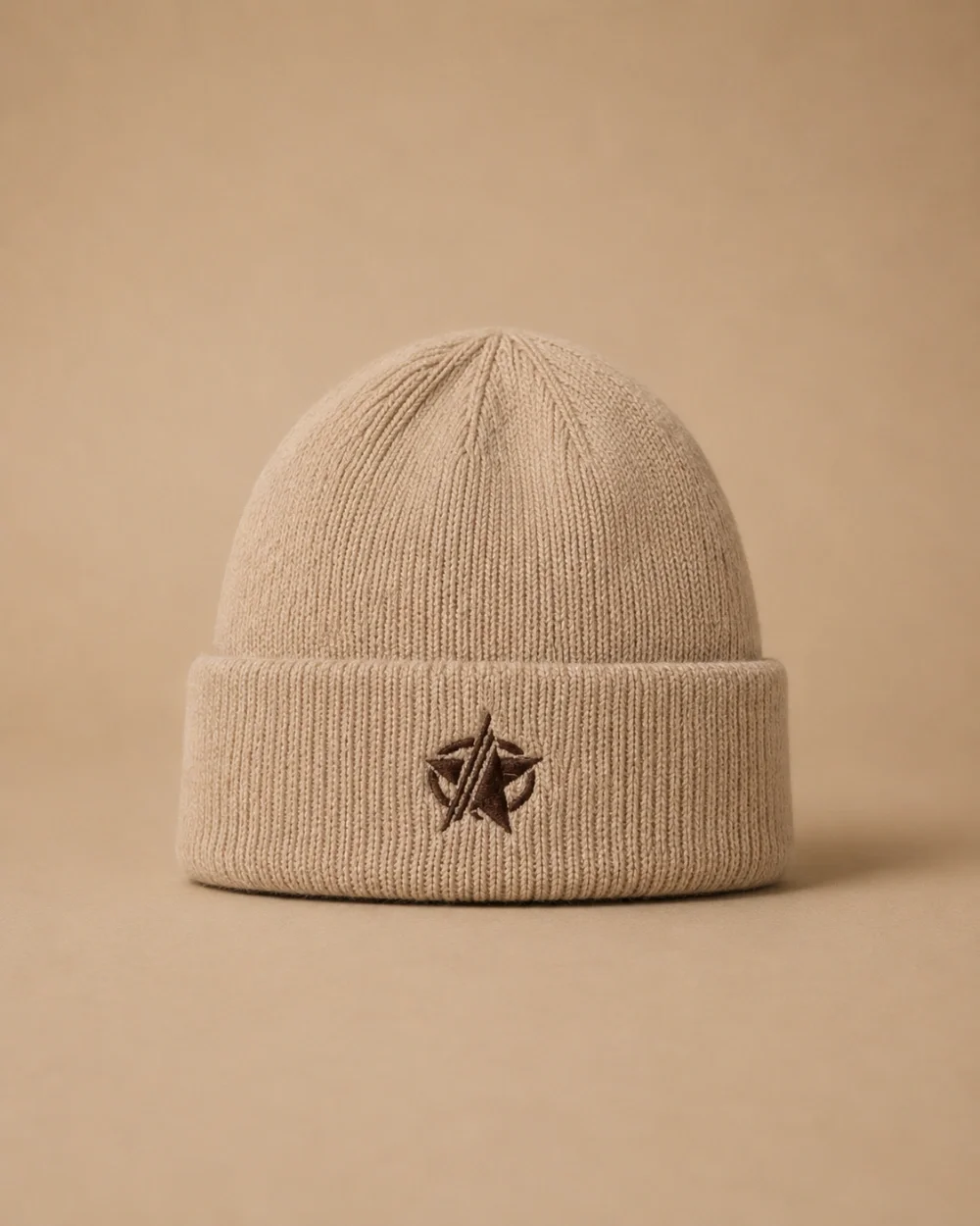 7036 - GORRA LANA BORDADO ESTRELLA