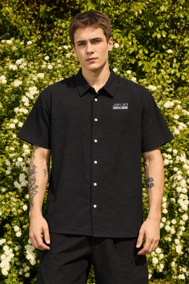 60607 - CAMISA ESTAMPADA MNG CORTA