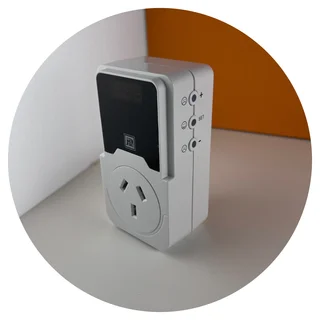 PROTECTOR DE VOLTAJE ENCH JA-PV001 - Vista 3