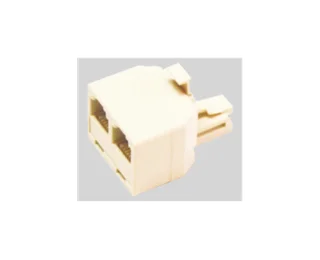 ADAPTADOR RJ-45 1MACHO -2HEMBRAS - Vista 1