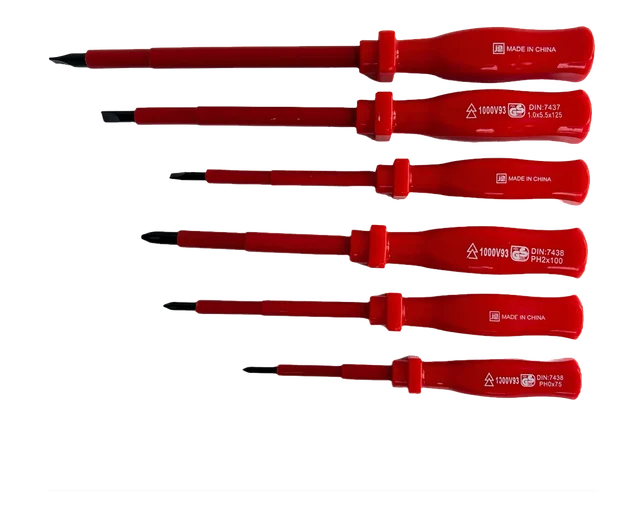 SET DE DEST. AISLADOS 1000V POR 6 U