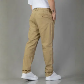 IMJ8922 - Pantalón Regular Fit Chino Rígido - Vista 3