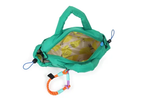 MAR0153 - C50 - CARTERA FLOR CHIM GREEN