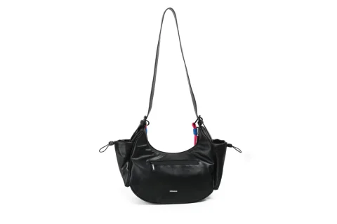 MAR0129 - C51 - CARTERA MIA NEGRO