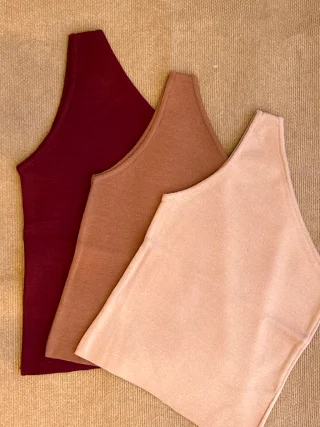 MUSCULOSA CLARA - Vista 2