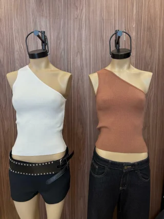 MUSCULOSA CLARA - Vista 1