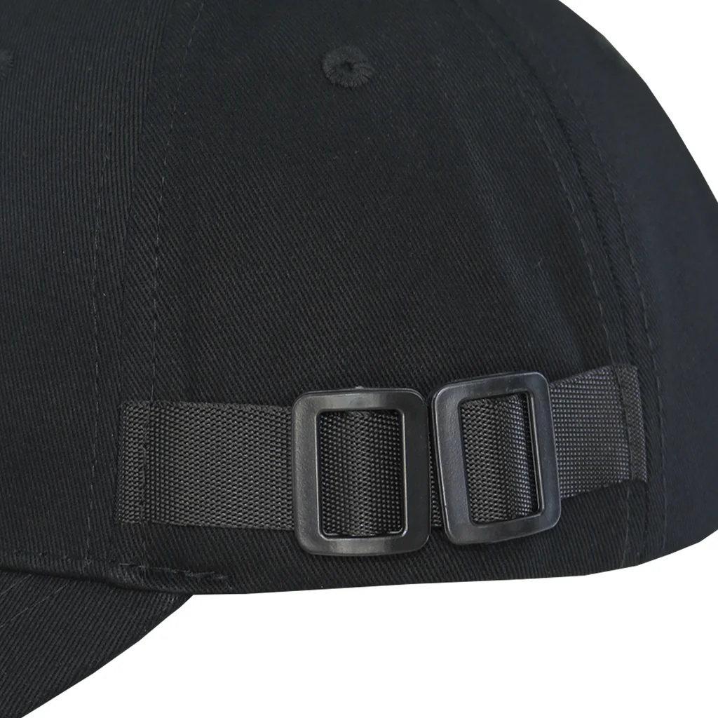 #108530BK - Gorra visera curva negra con hebilla pasador plástico.
