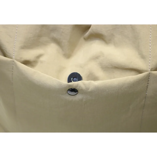 #271052KK - Tote bag puffer con boton caqui