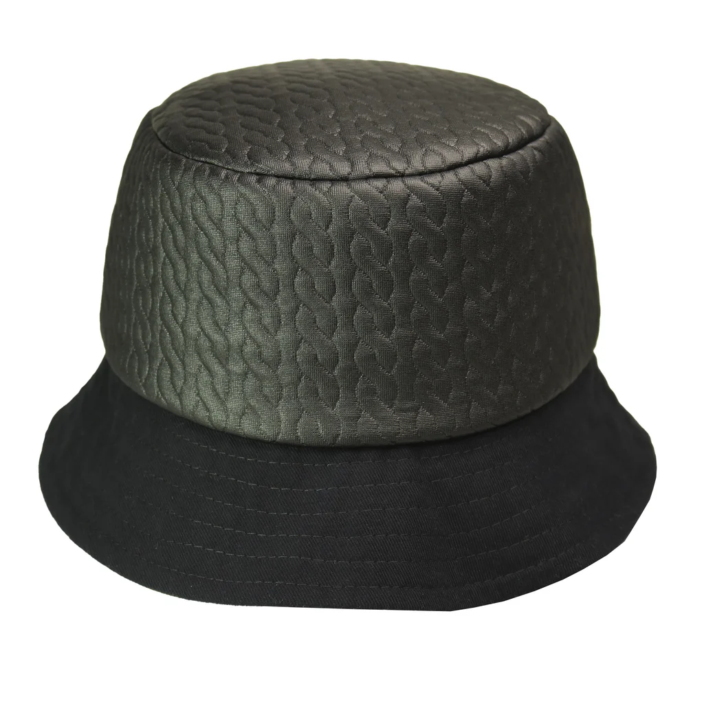 #143032BK - Chambergo matelasse ala de gabardina negro.