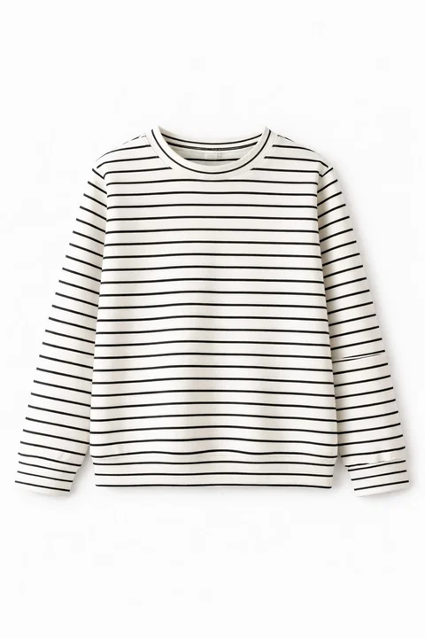 Buzo teen de coconut rayado clasico con cuello redondo