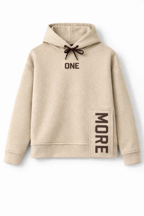 Buzo de friza teen con capucha y apertura con estampa ¨one more¨