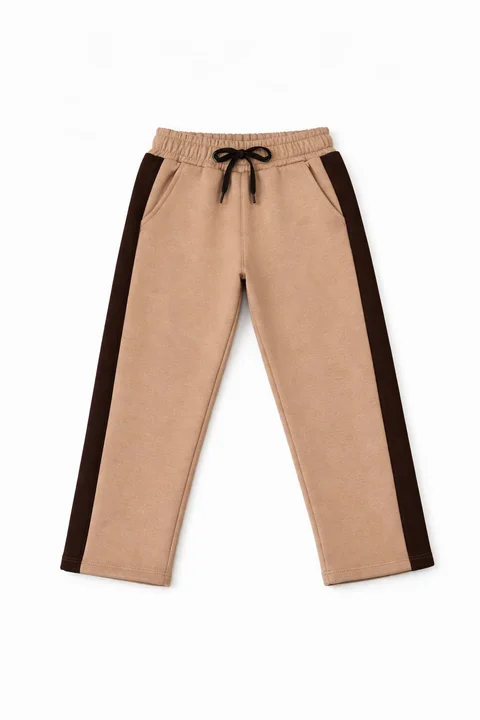 Pantalon de friza teen recto con guarda lateral combinada