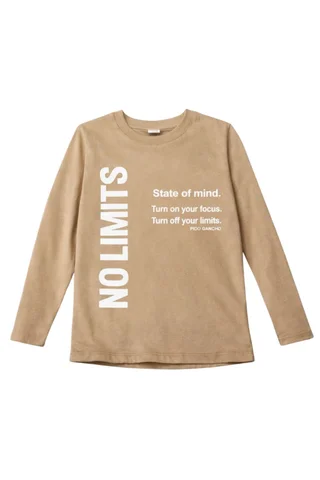 Remera manga larga de varón con estampa vertical en frente ¨no limits¨ - Vista 6