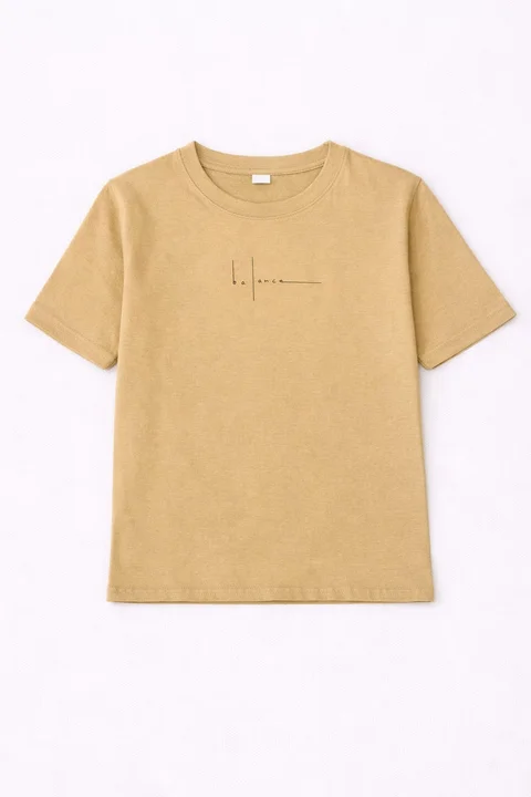 Remera manga corta teen con estampa delicada en frente ¨balance¨