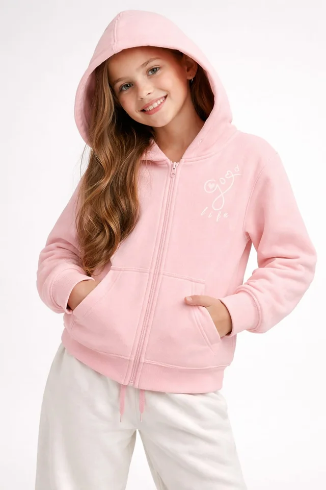 Campera de friza de niña con estampa tipo logo con capucha