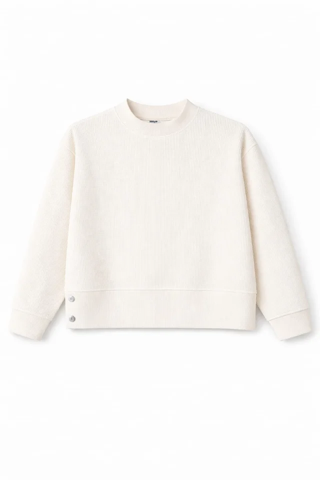 Buzo lanilla con cintura alta y botones de plata, tipo sweater