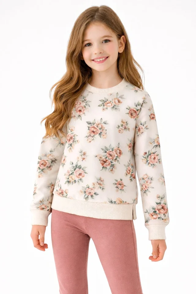 Buzo niña de friza estampado flores románticas 