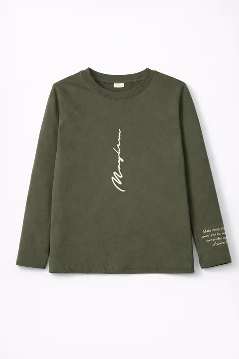 Remera manga larga de varon con estampa en frente y manga