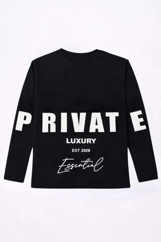 Remera con triple estampa en frente, espalda y mangas que forman ¨private¨ - Vista 3