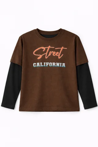 Remera teen con sobremanga combinada con estampa ¨street¨ en relieve al tono - Vista 5