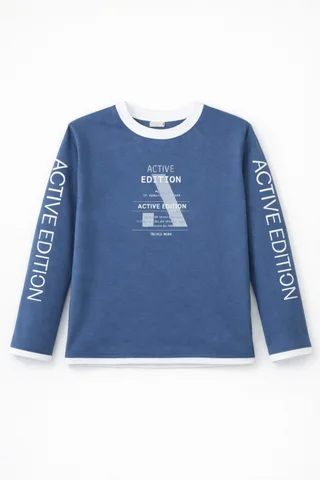 Remera de niño combinada en cuello, mangas y cintura con triple estampa en frente y mangas - Vista 4