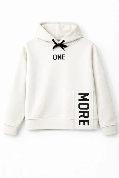 Buzo de friza teen con capucha y apertura con estampa ¨one more¨