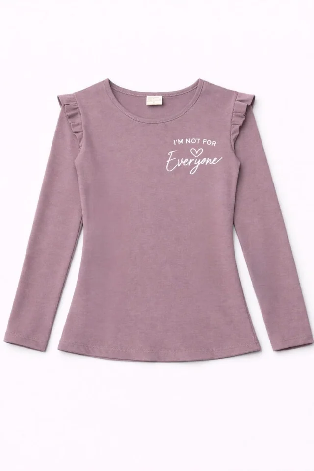 Remera manga larga de nena con voladitos en hombro y bordado 