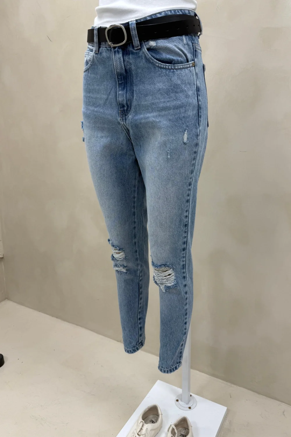 JEAN MOM LAYLA