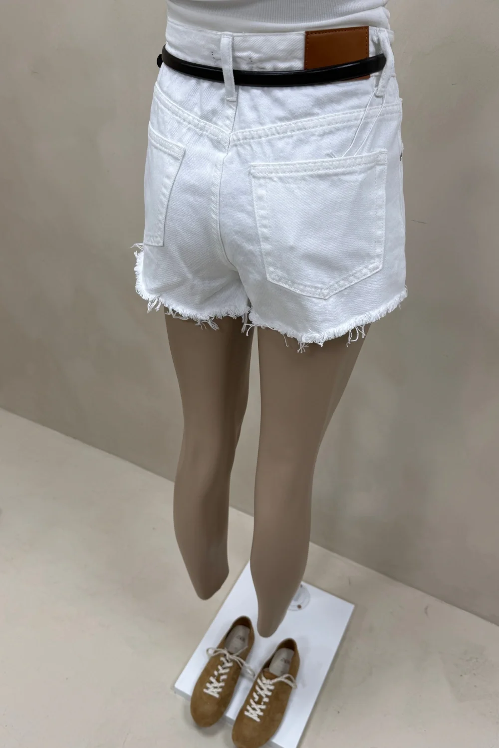SHORT DENIM BLANCO ROTURAS - 5