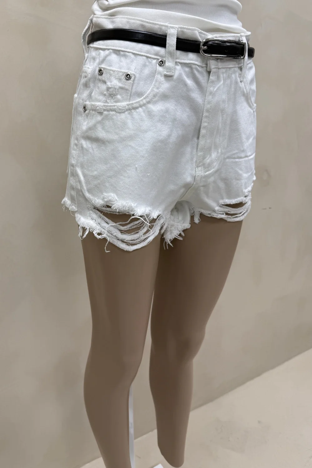 SHORT DENIM BLANCO ROTURAS - 3