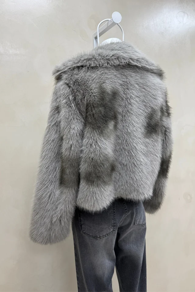 Campera Piel con Snap