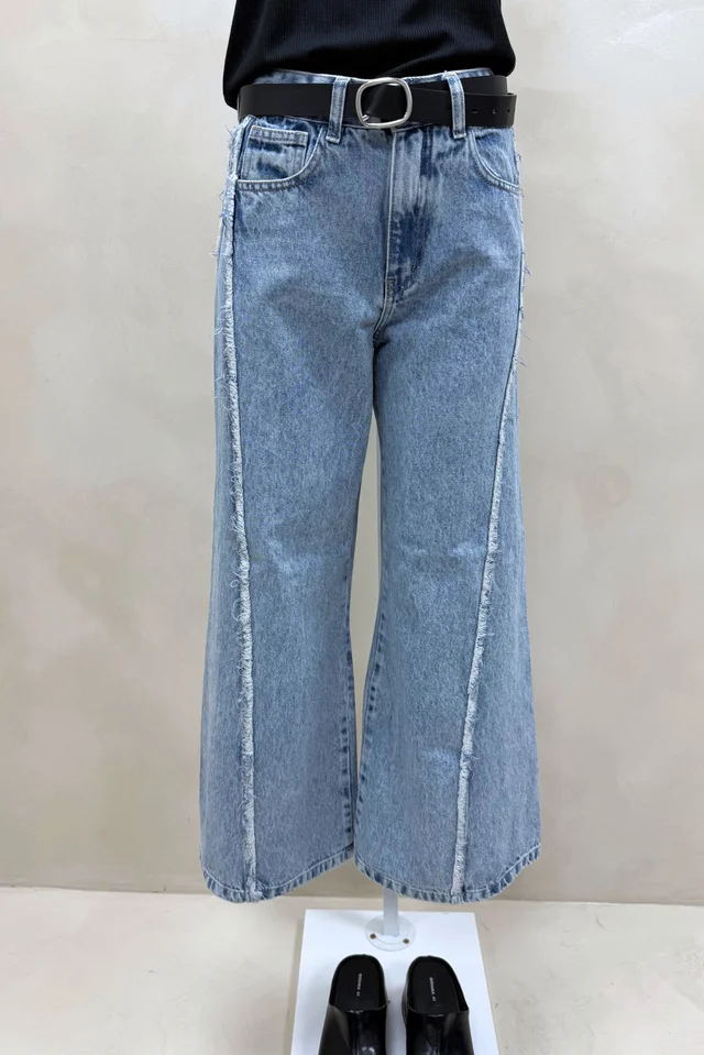 Jean Wide con Recortes Jessie