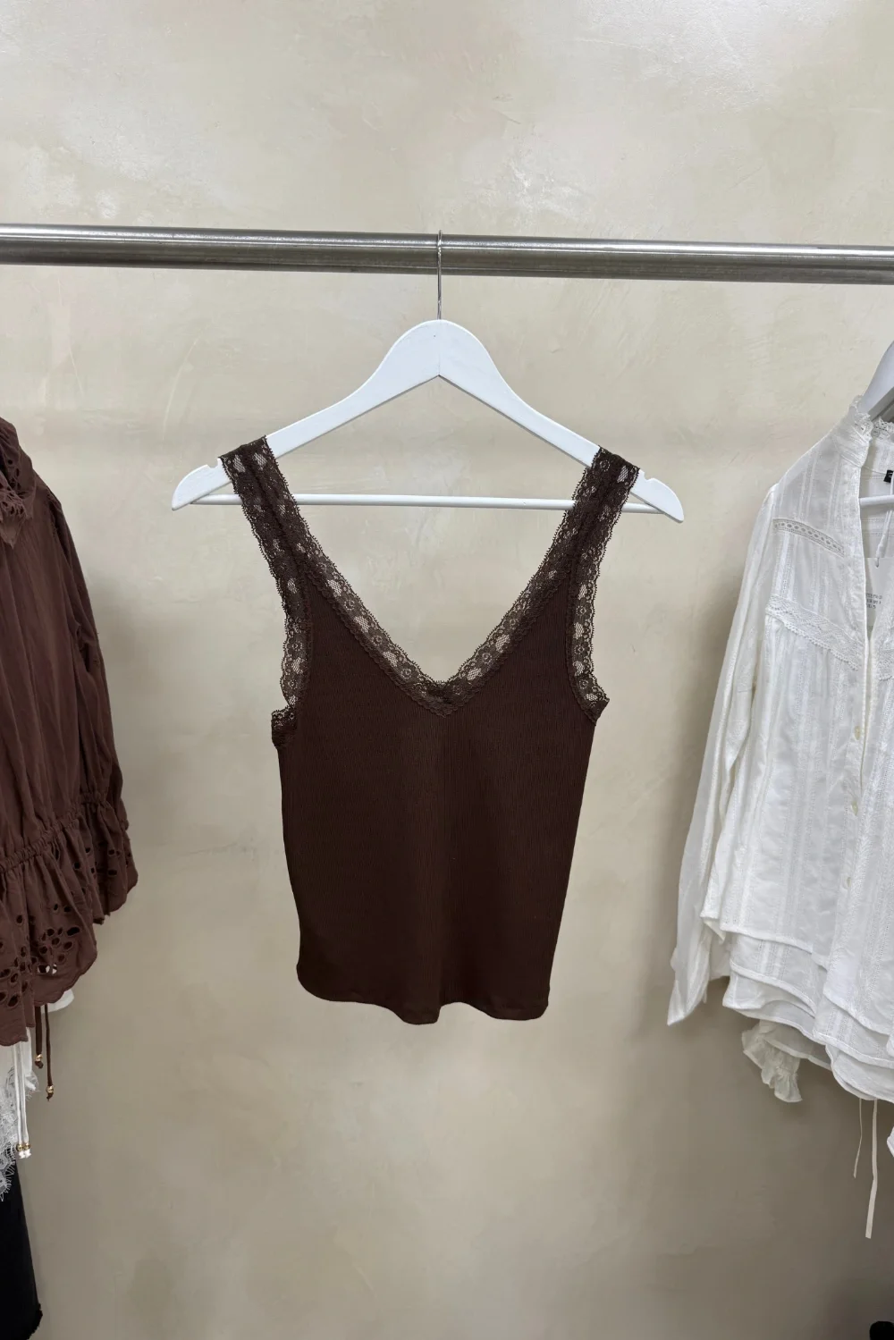 TOP CON PUNTILLA - 6